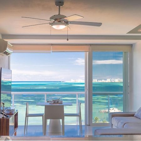 Beachfront Luxury Apartments Cancun Exterior photo